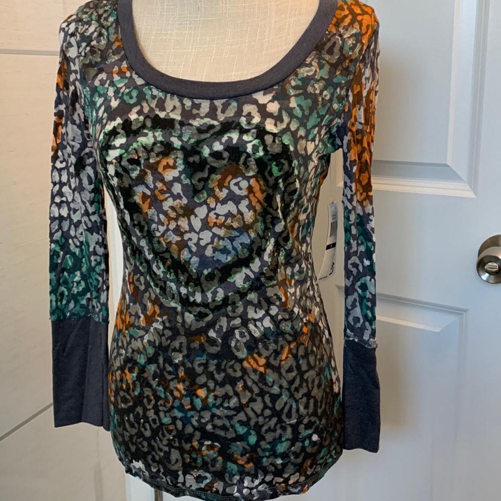 R&B Size S long sleeve Poly & spandex NWT sexy & pretty T-shirt Grey Orange Aqua